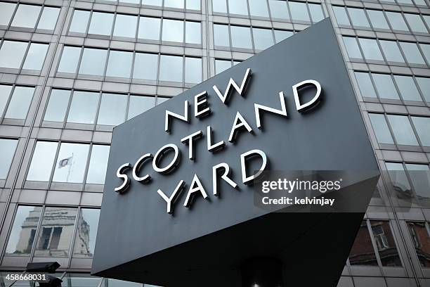 new scotland yard sign - new scotland yard stock pictures, royalty-free photos & images