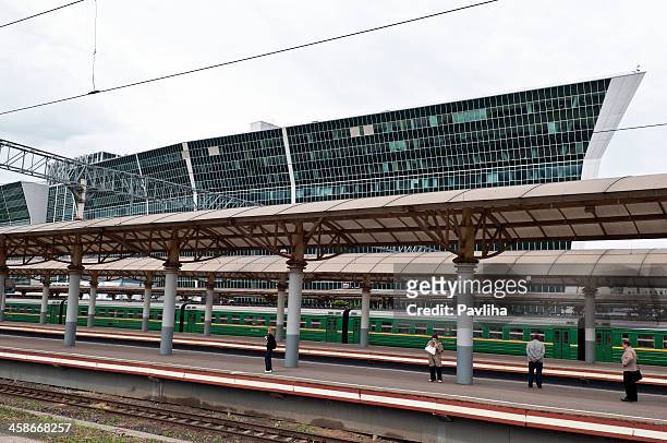 kazansky railway station moscow - station van komsomolskaya stockfoto's en -beelden