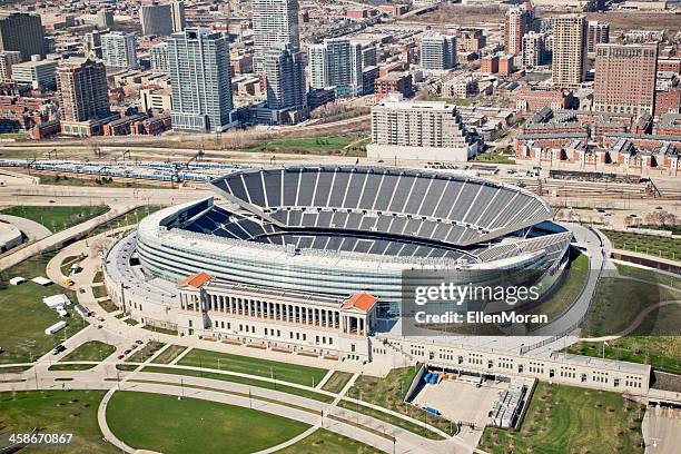 soldier field - chicago bears chicago fotografías e imágenes de stock