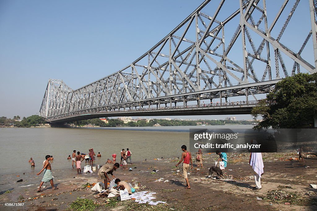 Howran Bridge Howrah Bridge High-Res Stock Photo - Getty Images