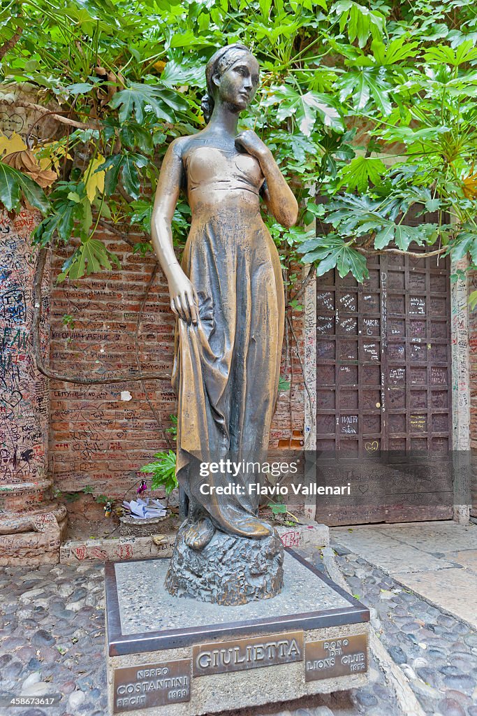 Juliet da estátua, Verona