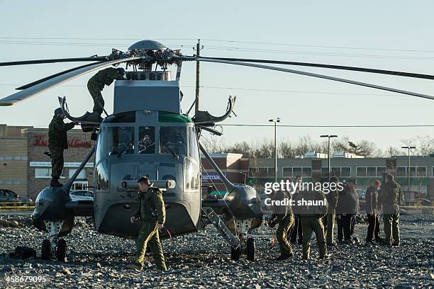 mechanical difficulties - canadian military stock pictures, royalty-free photos & images