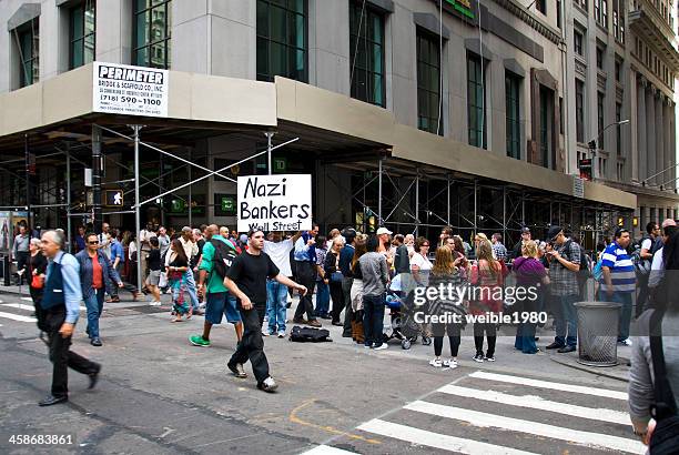 wall street demonstração - occupy imagens e fotografias de stock