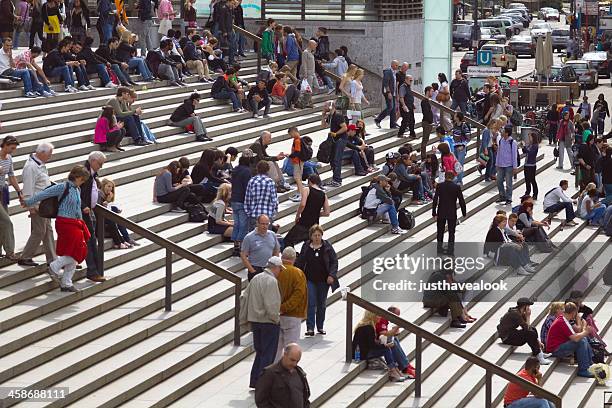 Crowded Ramp Crowded Stairwell Photos and Premium High Res Pictures - Getty Images