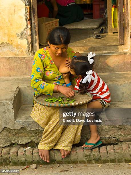 time for lunch - nepal family stock pictures, royalty-free photos & images