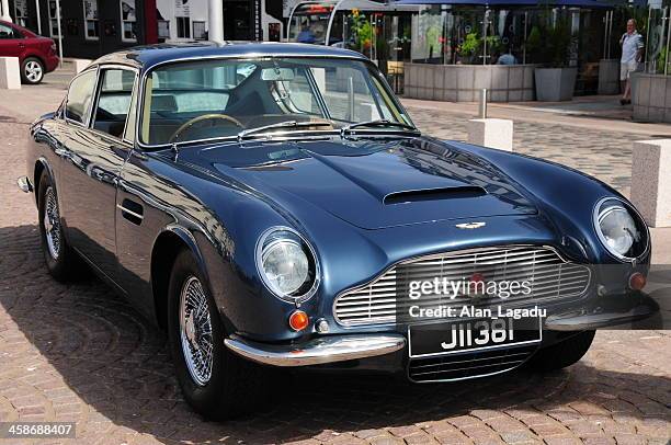 db6 aston martin 1969, u.k. - aston martin db6 stockfoto's en -beelden