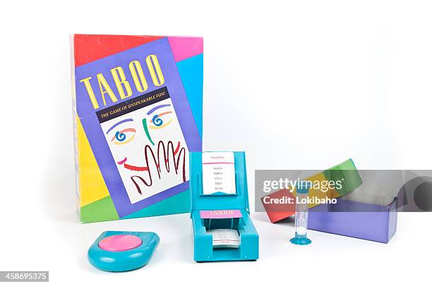 tabu palavra jogo com equipamento apresentado - jogo de palavras imagens e fotografias de stock
