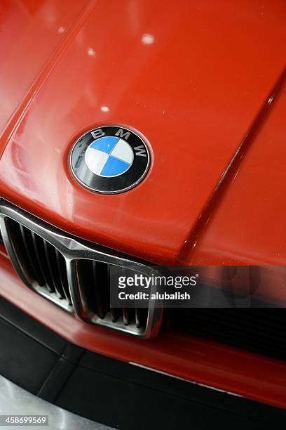 bmw 3 series (e21) - old car logo stock pictures, royalty-free photos & images