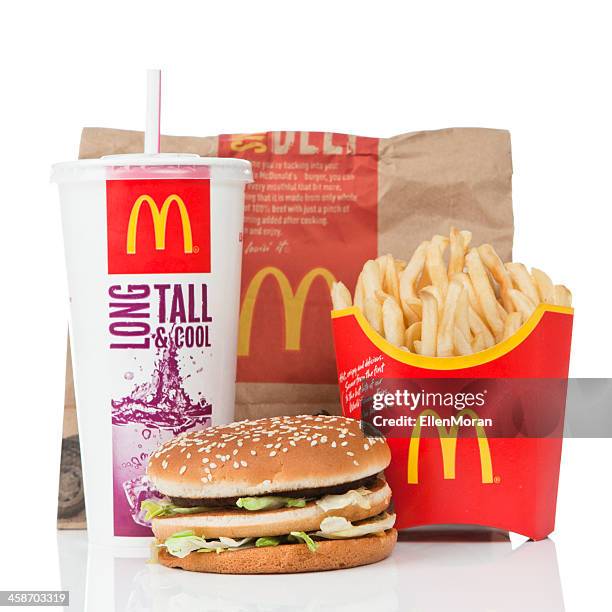 mcdonald's grande mac value meal - mcdonald imagens e fotografias de stock