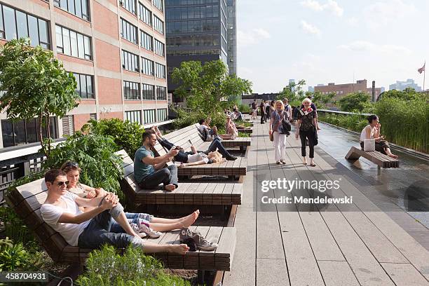 highline elevated park - high line stock pictures, royalty-free photos & images