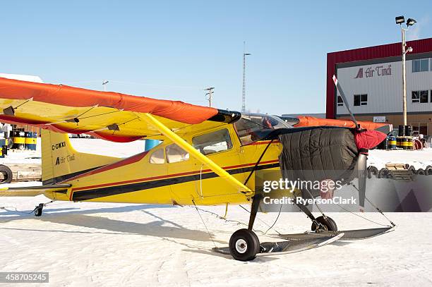 air tindi. - cessna stock pictures, royalty-free photos & images