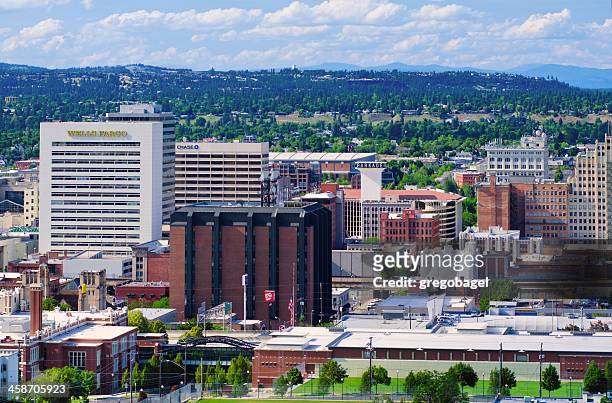 view of downtown spokane, wa from south hill - spokane stockfoto's en -beelden