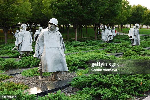 korean war memorial at dusk - veteran memorial stock pictures, royalty-free photos & images