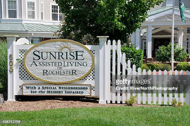 sunrise assisted living - retirement community building stock pictures, royalty-free photos & images