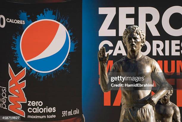 ironic - terry fox stockfoto's en -beelden