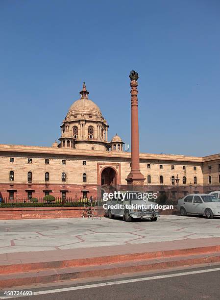 traditional official government car called ambasador at new delhi india - ambassador car stock pictures, royalty-free photos & images