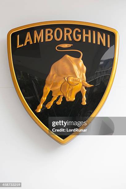 lamborghini logotipo - nome de marcas de carros - fotografias e filmes do acervo