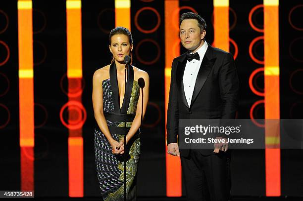 Presenters Kate Beckinsale and Elon Musk speak onstage during the Breakthrough Prize Awards Ceremony Hosted By Seth MacFarlane at NASA Ames Research...