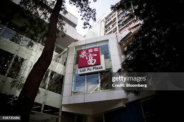 Look Fu Lok Fu Estate Photos and Premium High Res Pictures - Getty Images