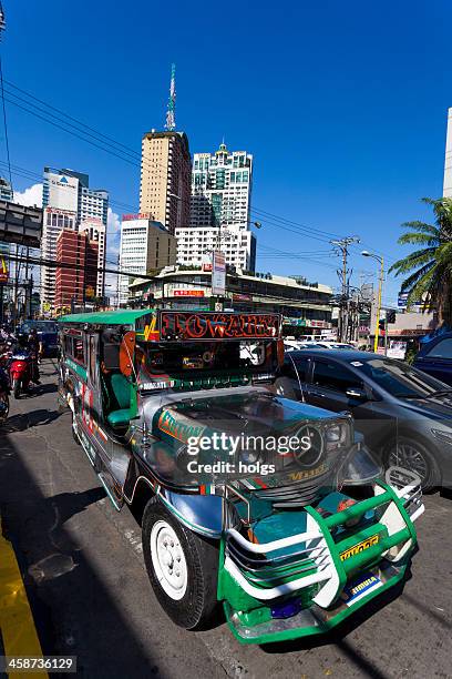 manila - jeepney ストックフォトと画像