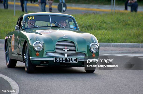 aston martin db2 vantage gran turismo vintage car (year 1952) - db2 stock pictures, royalty-free photos & images