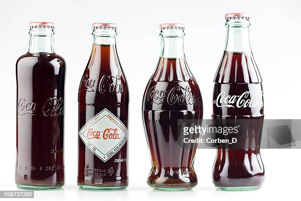 de coca-cola anniversaire de la collection vintage - cola bottle photos et images de collection
