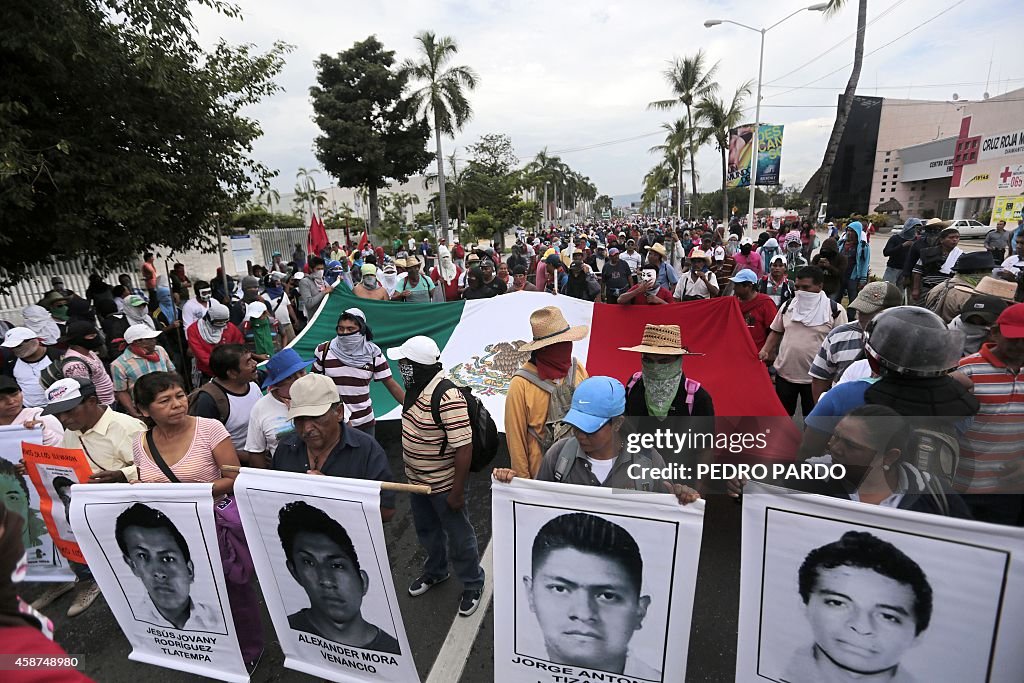 MEXICO-CRIME-STUDENTS-PROTEST