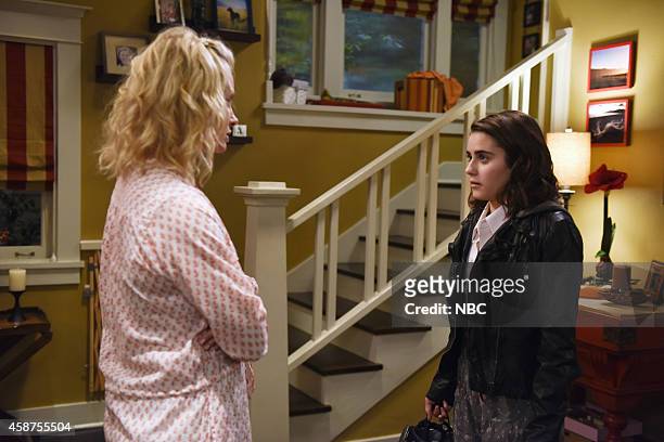 Aaron Brownstein Must Be Stopped" Episode 608 -- Pictured: Monica Potter as Kristina Braverman, Ally Ioannides as Dylan Jones --