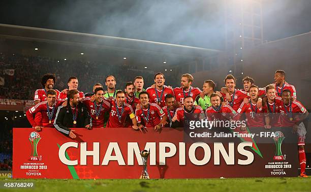 Bayern Munchen celebrate with the trophy after the FIFA Club World Cup Final match between FC Bayern Munchen and Raja Casablanca at the Marrakech...