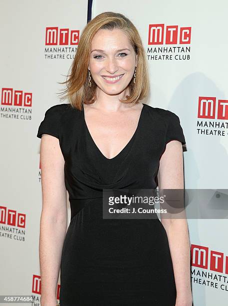 Actress Kate Jennings Grant attends the Manhattan Theatre Club 2014 Fall Benefit at Frederick P. Rose Hall, Jazz at Lincoln Center on November 10,...