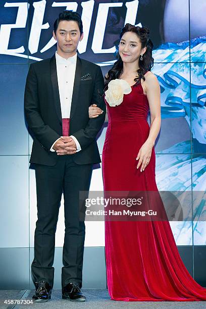 Actors Joo Jin-Mo and Bada attend the press conference for musical "Gone With The Wind" on November 10, 2014 in Seoul, South Korea. The musical will...