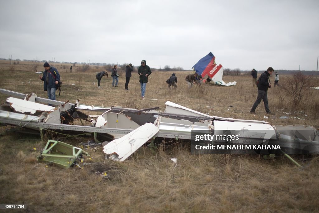 TOPSHOT-UKRAINE-RUSSIA-NETHERLANDS-CRISIS-MH17