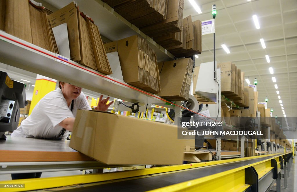 GERMANY-US-ECONOMY-RETAIL-LABOUR-AMAZON