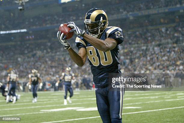 Isaac Bruce of the St. Louis Rams makes a catch during a game against the Pittsburgh Steelers on December 20, 2007 at the Edward Jones Dome in St....