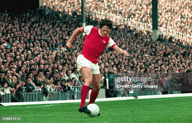 Pat Rice Ireland 427 Arsenal Pat Rice Stock Photos, High-Res Pictures, and Images ...