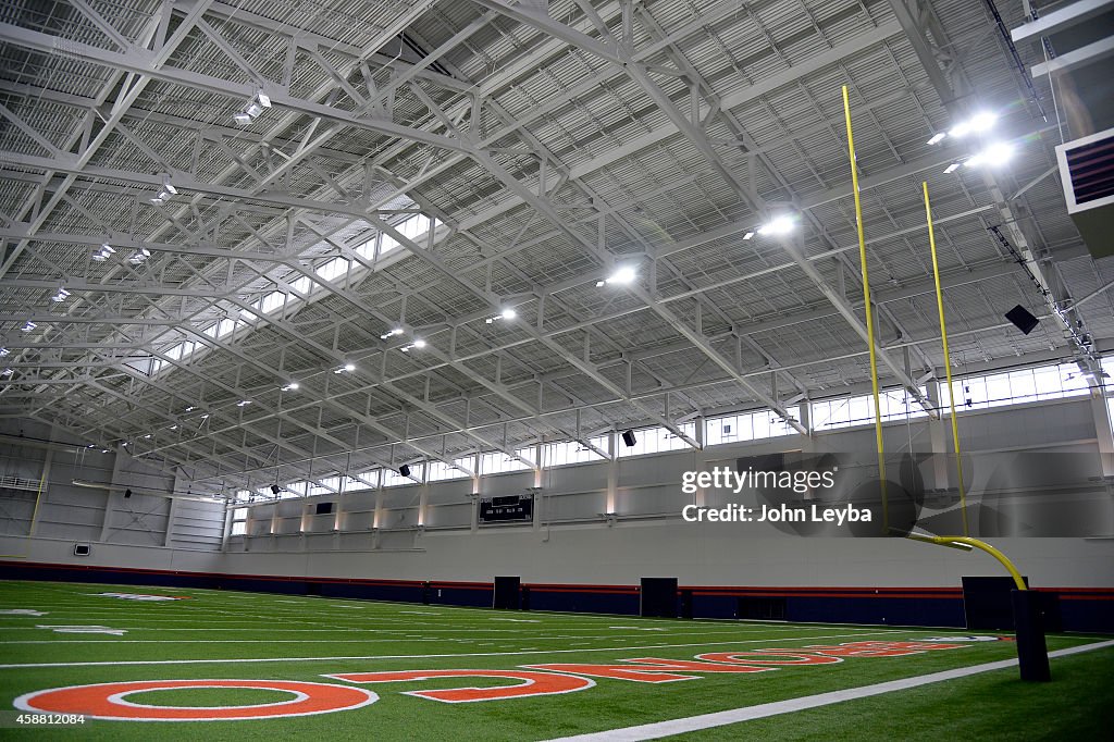 Denver Broncos new field house opens