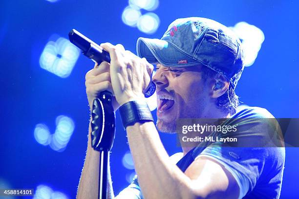 Enrique Iglesias performs at Hot 99.5's Jingle Ball 2013 at Verizon Center on December 16, 2013 in Washington, DC.