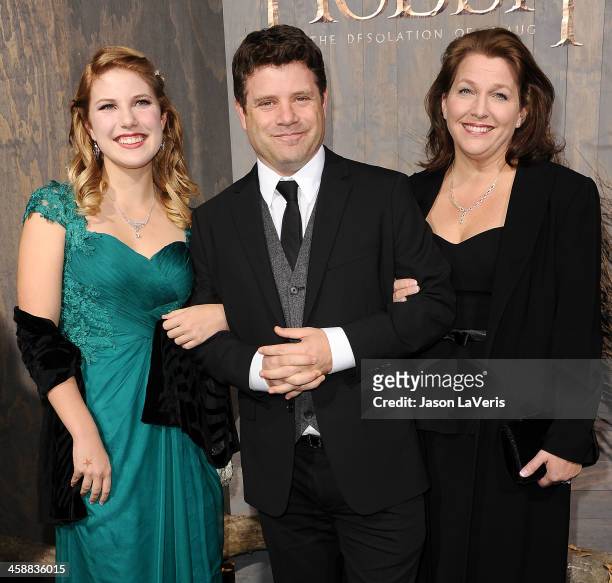 Actor Sean Astin , with daugther Ali Astin and Christine Astin attends the premiere of "The Hobbit: The Desolation Of Smaug" at TCL Chinese Theatre...