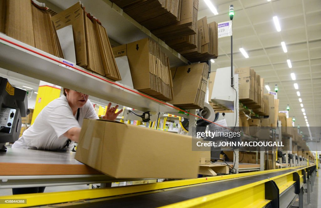 GERMANY-US-ECONOMY-RETAIL-LABOUR-AMAZON