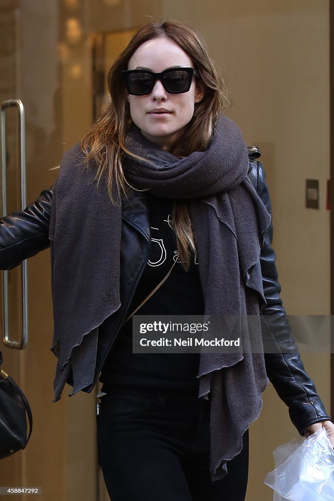 Justin Theroux and Olivia Wilde Sighting In London - November 12, 2014