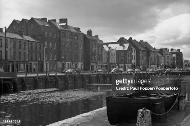 George's Quay, River Lee, Cork, Ireland, circa 1950.