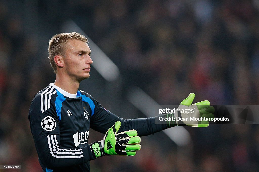 AFC Ajax v FC Barcelona - UEFA Champions League