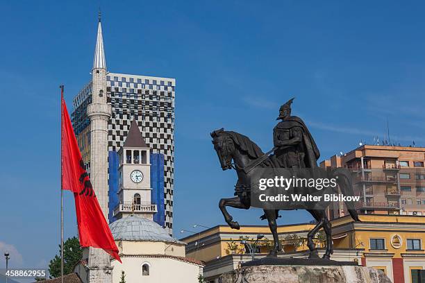 albania, tirana - albanië stockfoto's en -beelden