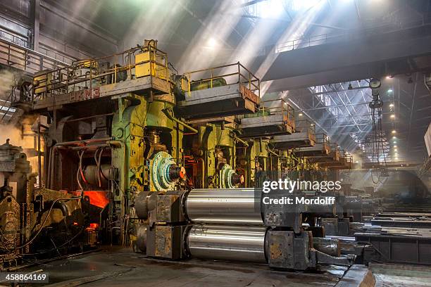 rolling mill equipment - iron roll stockfoto's en -beelden