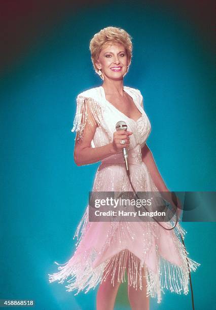Singer Tammy Wynette poses for a portrait in 1984 in Los Angeles, California.