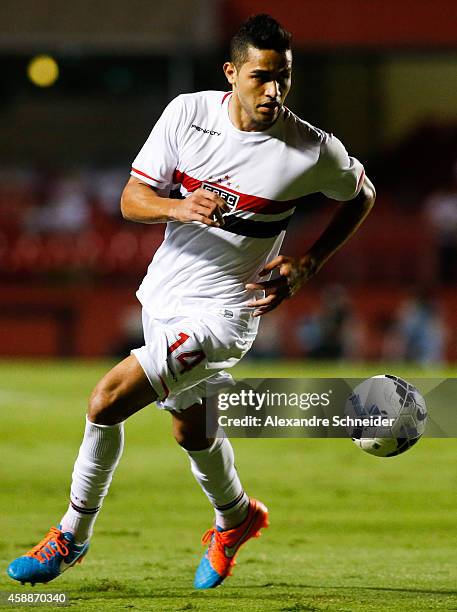 Alan Kardec of Sao Paulo in action during the match between Sao Paulo and Internacional for the Brazilian Series A 2014 at Morumbi stadium on...