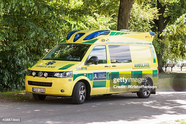 swedish ambulalance - ambulance stockfoto's en -beelden