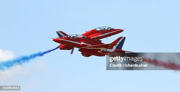 royal air force red arrows aerobatic display team - red arrow plane stock pictures, royalty-free photos & images