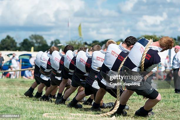 dig deep lads! - devon winer stockfoto's en -beelden