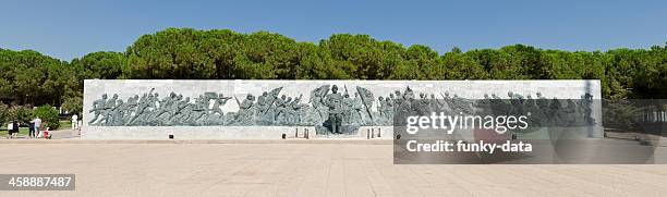 canakkale märtyrer-denkmal - canakkale stock-fotos und bilder